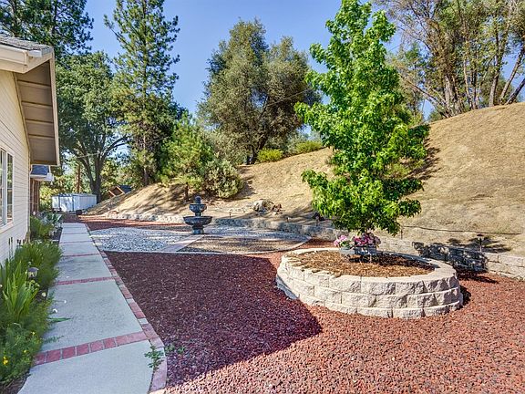 5th image of 40854 Quailview Dr