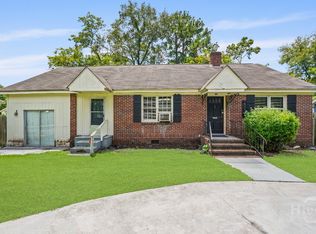 911 E 35th St, Savannah, GA 31401