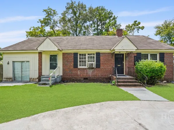 911 E 35th Street, Savannah, GA 31401