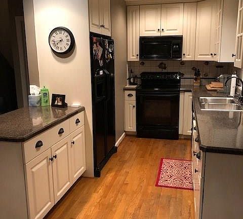 3rd image of 62 Waterford Way