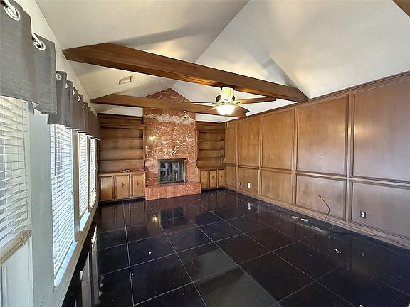 4th image of 14307 Burgoyne Rd