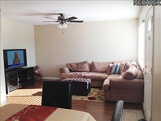 3rd image of 34801 Iris Ln