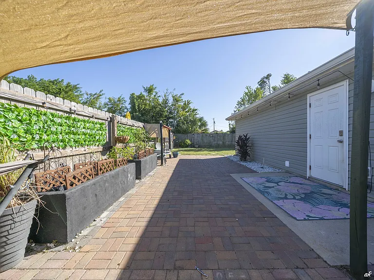 6328 Olokee St — Photo 8