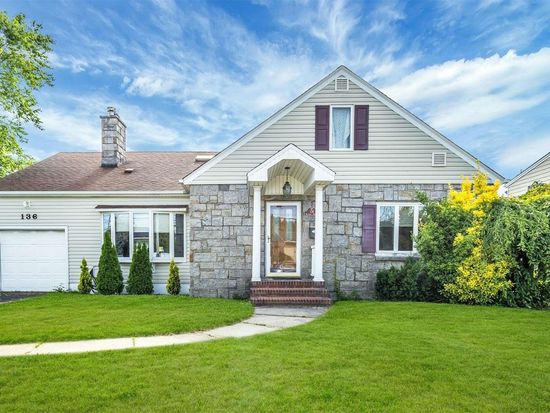 136 Division Avenue, Massapequa, NY 11758