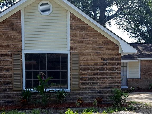 2nd image of 1517 Skyline Dr