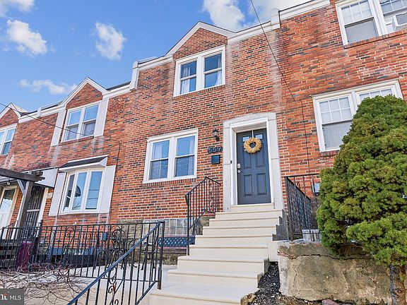 2nd image of 559 Gerhard St