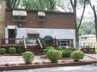 14205 Harding Ave, Crestwood, IL 60445