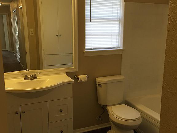 2nd image of 2114 Bradford Dr