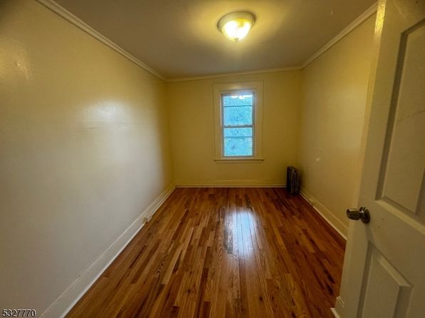 newark-new-jersey-38711512 picture