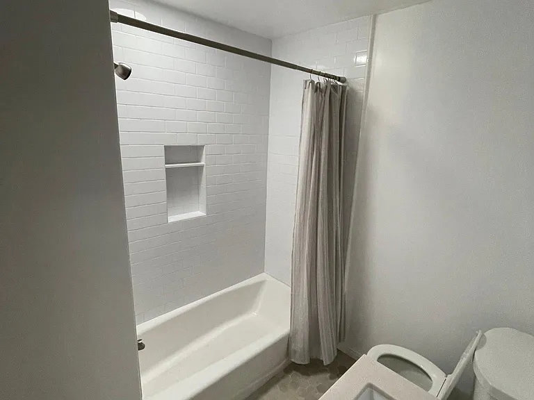 15707 Longworth Ave — Photo 13