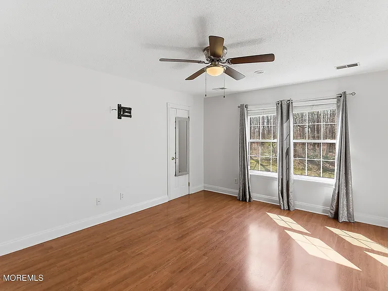 58 Frontier Way — Photo 14