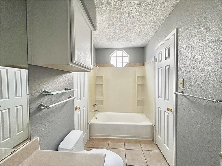3111 Tom Green St #105 — Photo 11