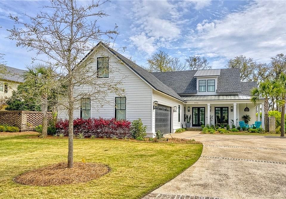 1st image of 406 Yacht Club Ln