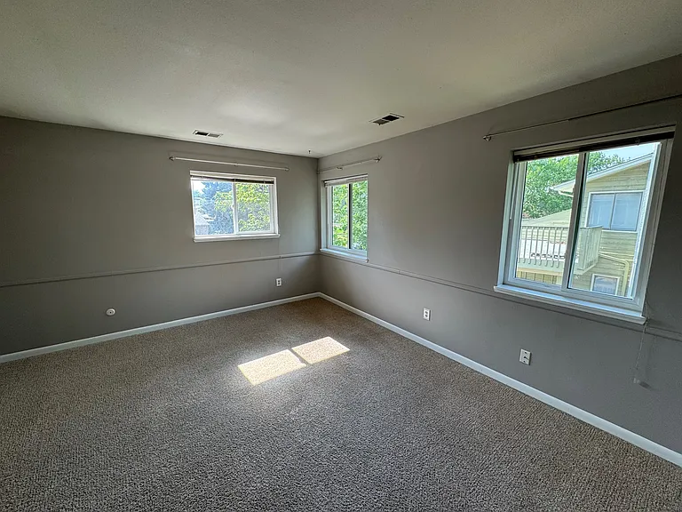 226 S Carr Ave — Photo 9