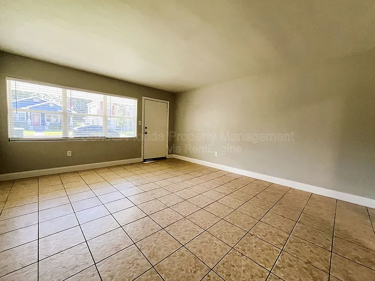 1510 Altaloma Ave — Photo 5