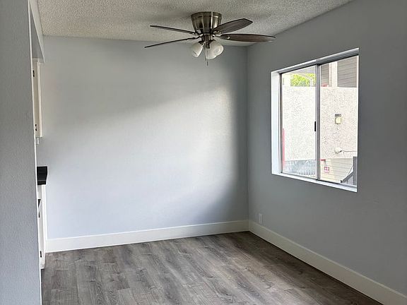 5th image of 2649 Marengo St #264905