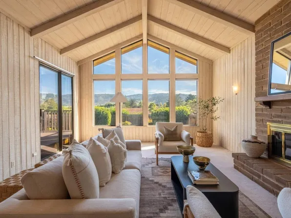 3073 Lasuen Dr, Carmel, CA 93923