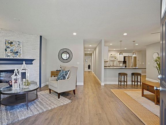 3rd image of 2741 Maison Way