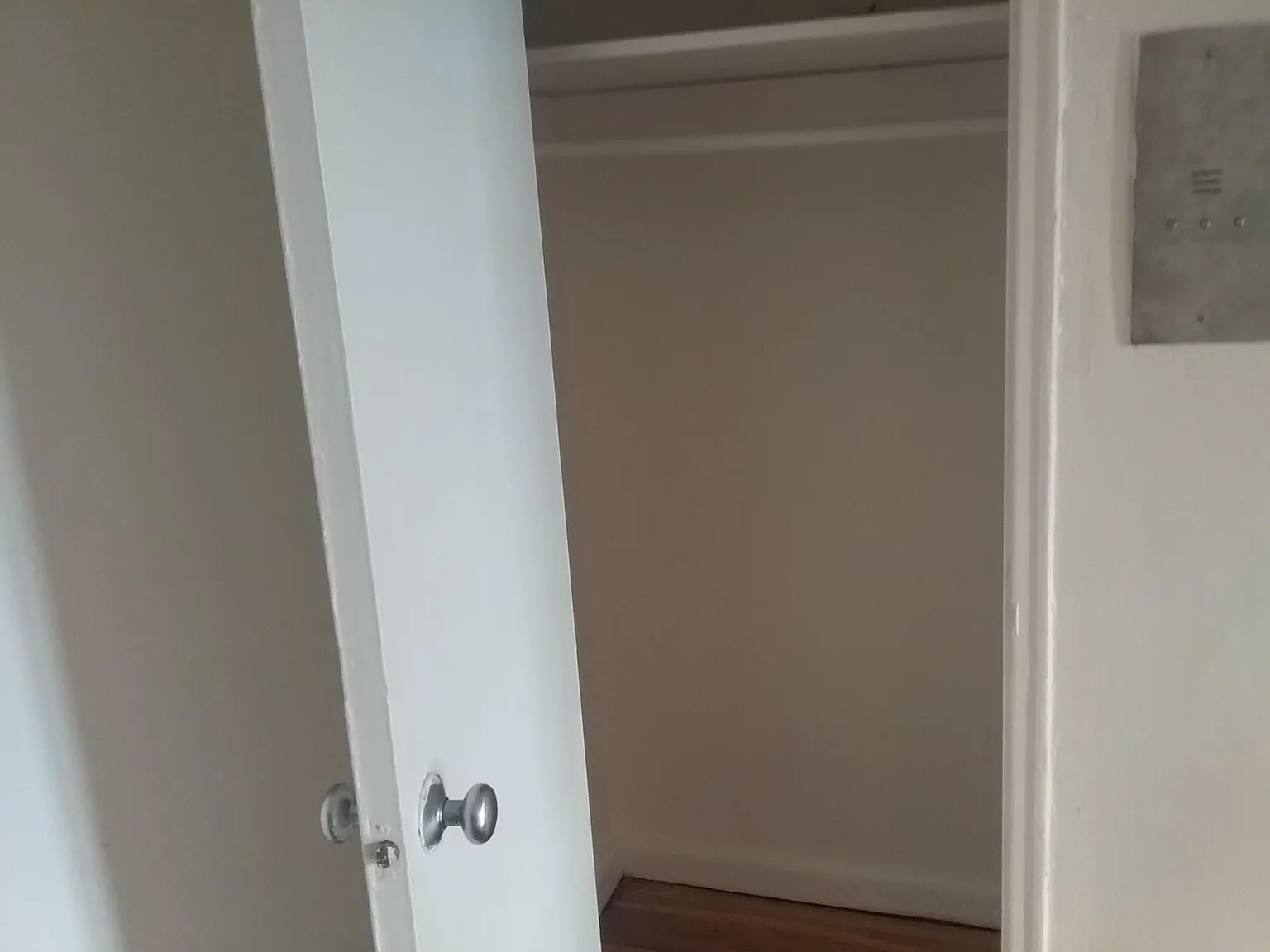 1 bed, 800 sqft, $2,100 — Photo 4