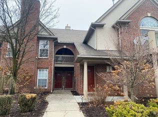 28038 Carlton Way Dr #1, Novi, MI 48377
