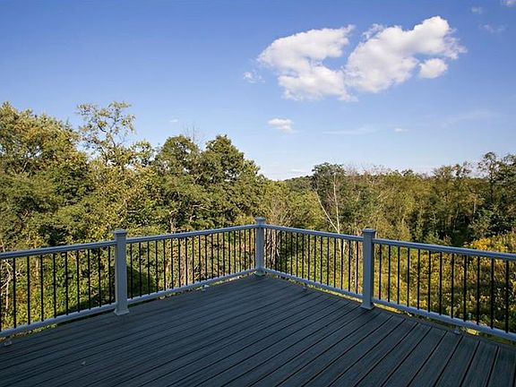 3rd image of 3501 Regent Ct