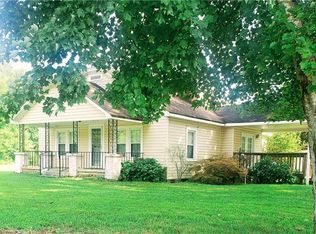 574 Duke Whittaker Rd, Mocksville, NC 27028