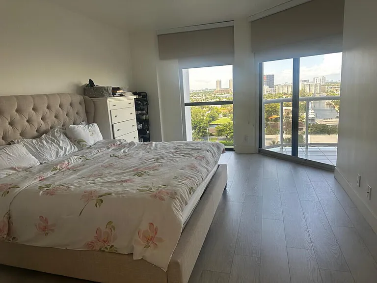 3640 Yacht Club Dr #1403 — Photo 4