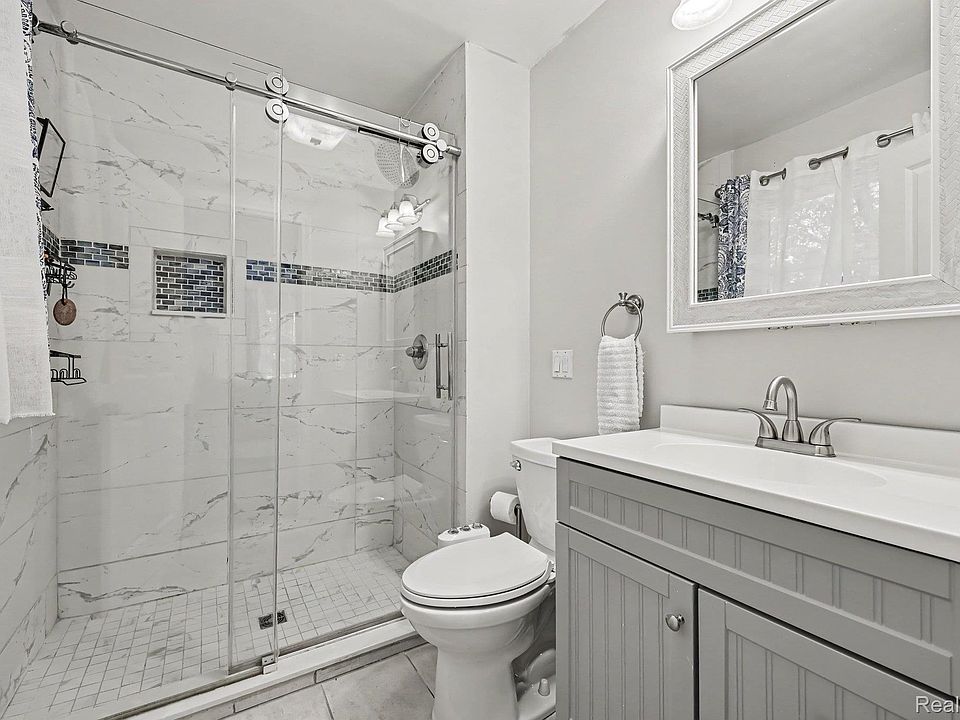 371 Rissman Ln, photo 12