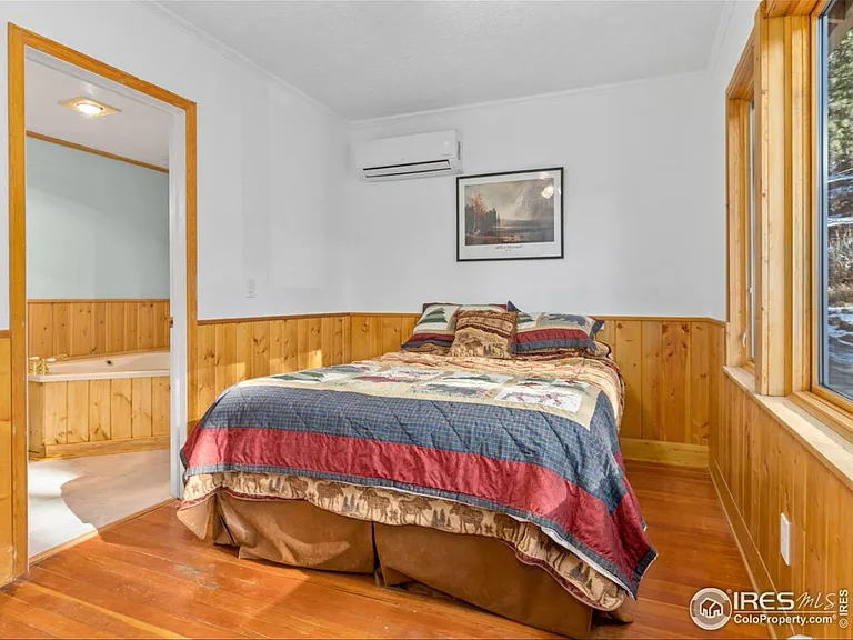 245 Cyteworth Rd — Photo 10