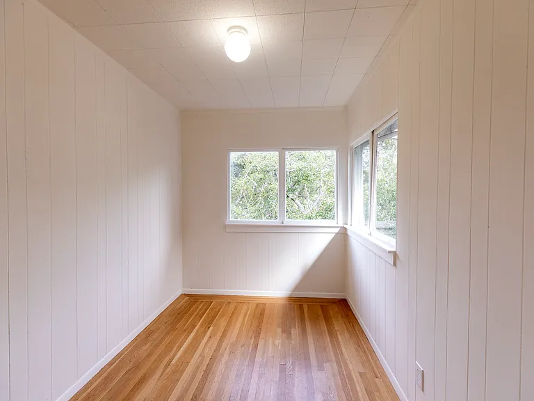 373 Moraga Ave — Photo 29