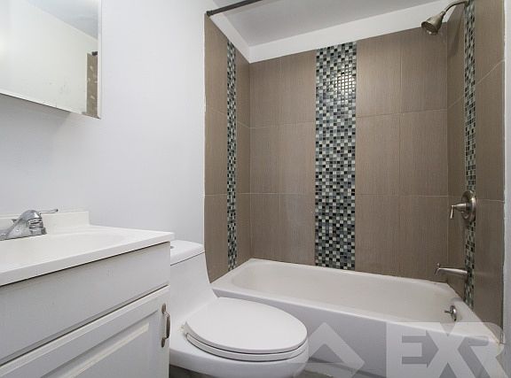 5th image of 51 Hart St #3F
