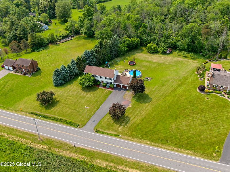3rd image of 540 Mohawk Drive