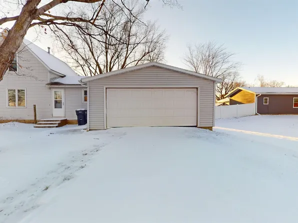 307 Elm St, Meriden, IA 51037
