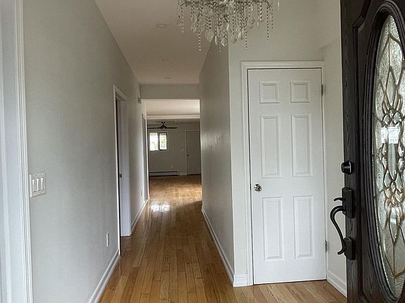 4th image of 15443 13th Ave #1