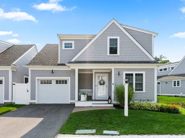 8 Twin Pines Ln #8, Plymouth, MA 02360