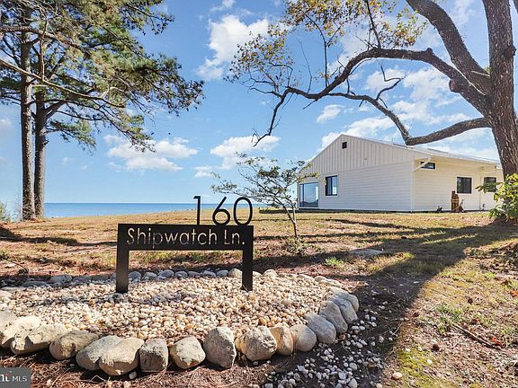 3rd image of 160 Shipwatch Ln