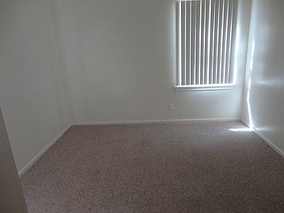 2nd image of 428 N Chorro St APT B