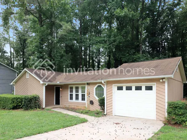 3106 Palomino Dr, Powder Springs, GA 30127