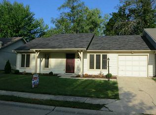 68 Woodacre Dr, Carmel, IN 46032
