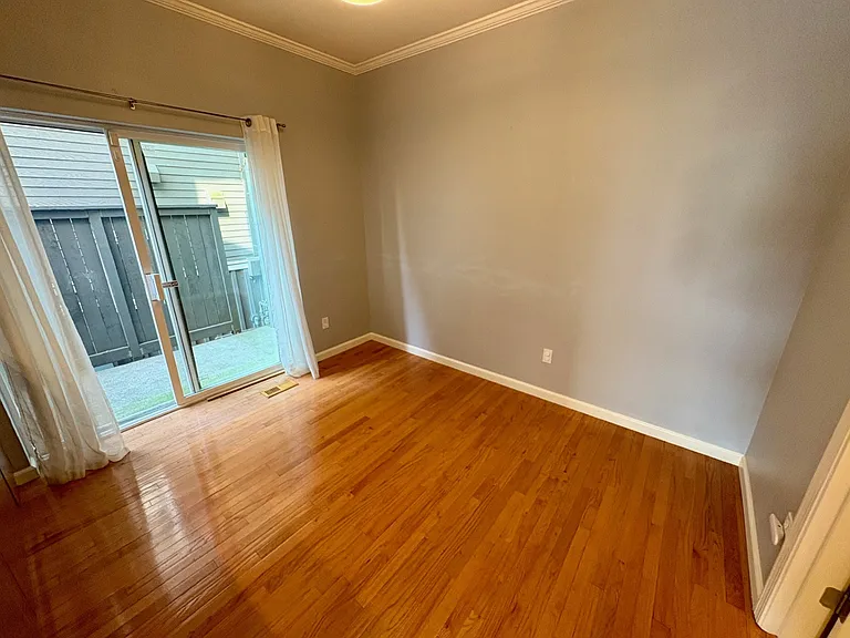 1541 Cherrylane Pl S — Photo 9