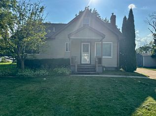 1893 Emily Ct, Auburn Hills, MI 48326