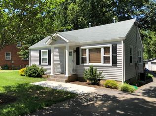 10814 Warwick Ave, Fairfax, VA 22030