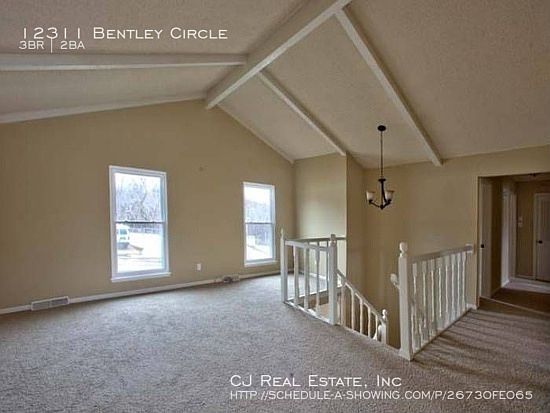 2nd image of 12311 Bentley Cir