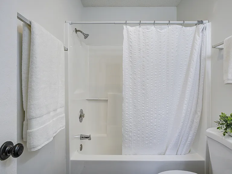 714 N North St #6 — Photo 19