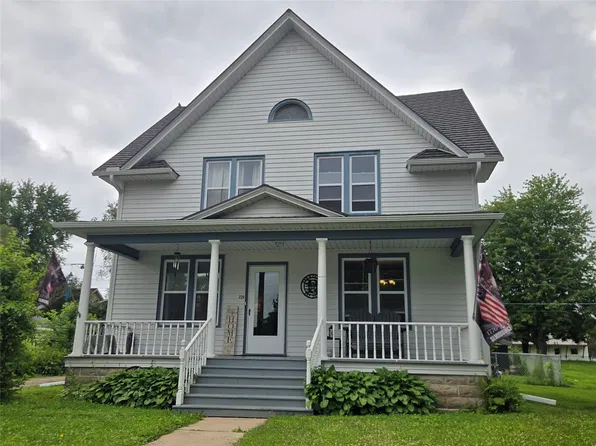 228 E Washington Avenue, Fall Creek, WI 54742