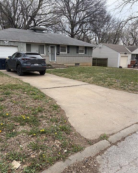 1st image of 8605 Cambridge Ave