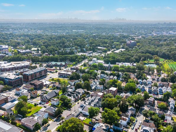 26 Washington St APT 2