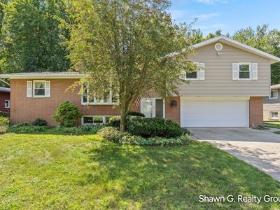 1490 Marwood Dr SE, Kentwood, MI, 49508