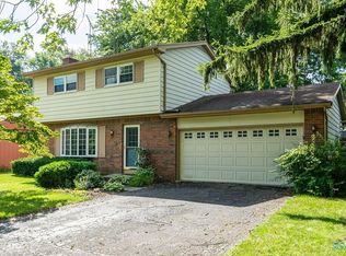 5805 Pinecroft Dr, Toledo, OH 43615