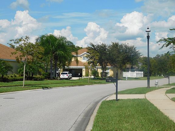 4th image of 2357 Deer Creek Blvd
